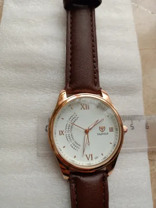 Reloj Yazole Pulsera Cuero Marrón