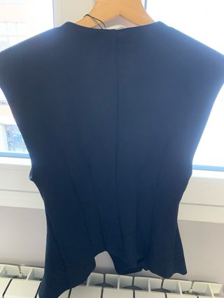 Chaleco y Pantalon Flare Interlock Negro Zara