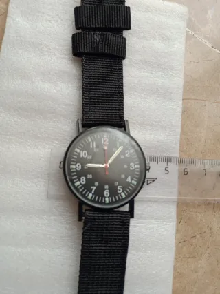 Reloj de pulsera negro