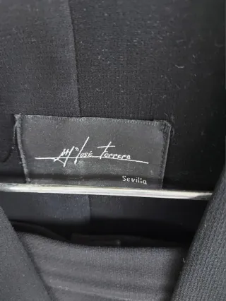 Diseñadora Talla 44-46 - Traje negro con falda