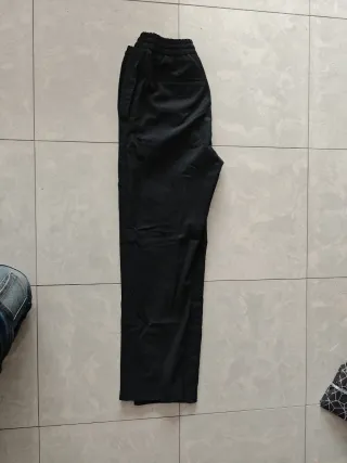 Pantalones negros para deporte o vestir