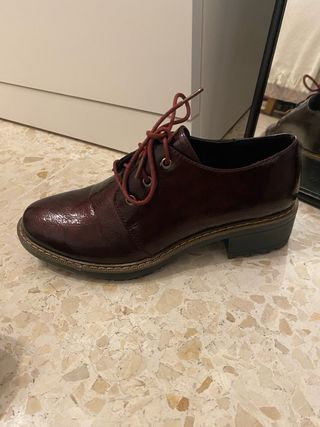 Zapatos blucher burdeos mujer