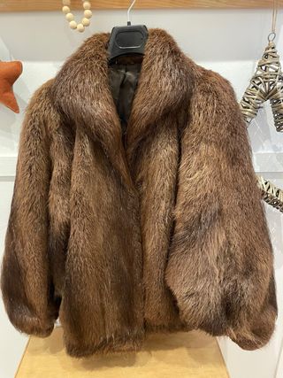 Abrigo corto piel auténtica marrón zorro