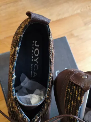 Botines de tacón con cordones