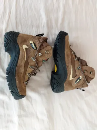 Botas Chiruca Trekking Mujer Talla 35