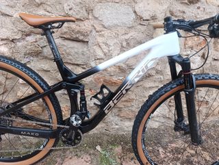 MTB berria 2023 carbono doble suspension 29 xt btt