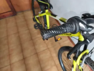 Bicicleta Newstar Amarilla