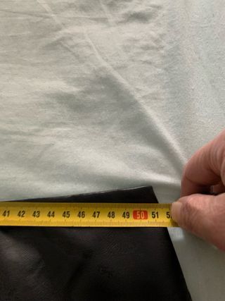 Falda efecto piel negra