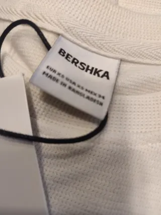 Camiseta Bershka blanca talla XS