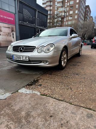 Mercedes-Benz CLK 270cdi  2003