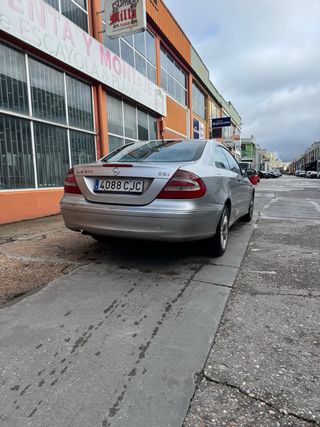 Mercedes-Benz CLK 270cdi  2003