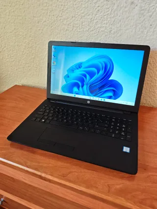 Portátil HP 8GB 500GB 15"