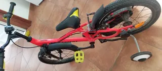 Bicicleta infantil 16 niña/niño 40€ una, 70 € dos