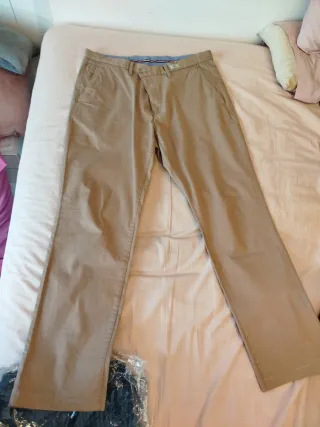 Pantalones beige