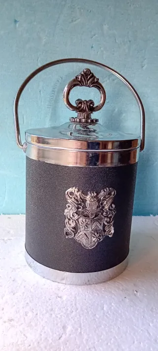 Portaghiaccio vintage con stemma