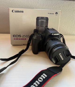 Cámara Canon EOS 250D