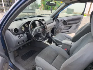 Toyota RAV4 2000
