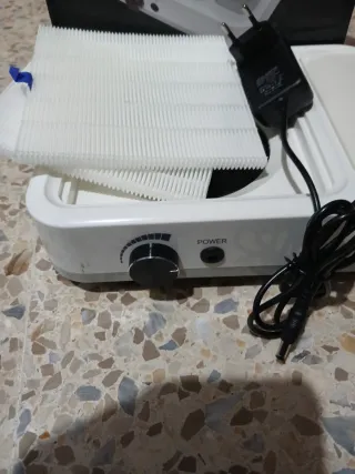 Aspirador de uñas profesional