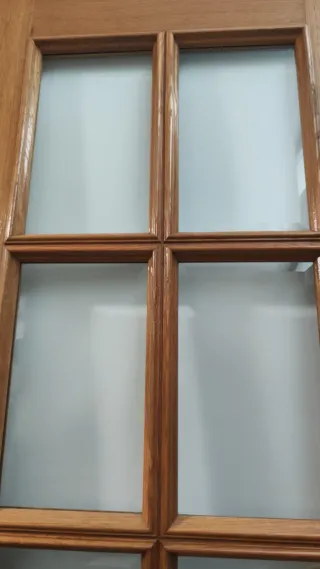 Puerta interior madera con cristales