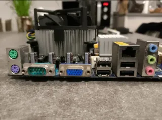 Scheda madre ASRock 945GCM-S con ventola Intel