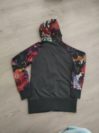 Chaqueta Desigual con capucha