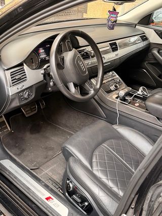 Audi S8 2012