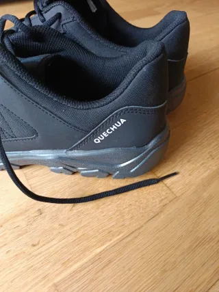 Zapatillas trekking Quechua negras