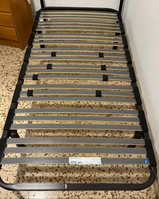 Cabecero forjado, somier y colchones