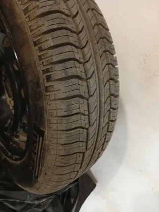 Rueda completa Pirelli 185/65 R14 P3000