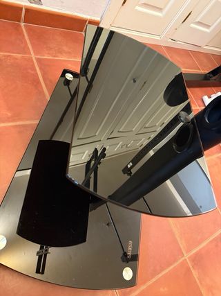 Soporte TV con ruedas y baldas