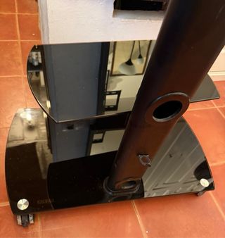 Soporte TV con ruedas y baldas