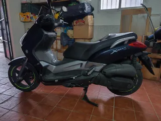 Yamaha 125cc Scooter