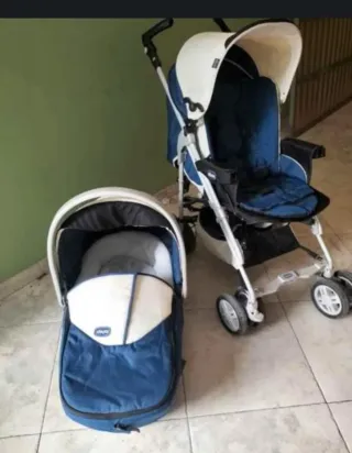 Cochecito Chicco azul y beige