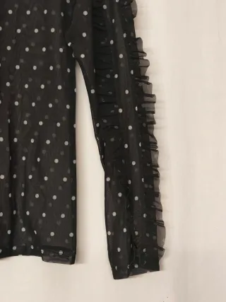 Blusa Mango transparente lunares volantes