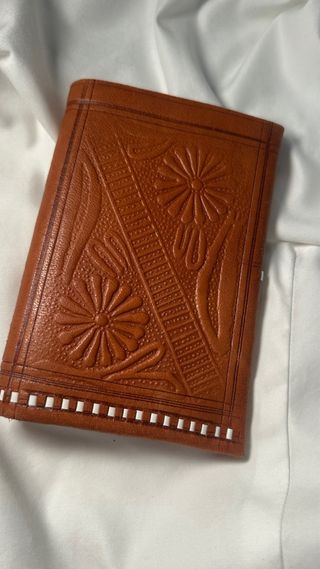 Cartera de mujer de cuero marrón