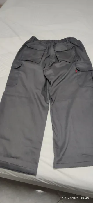 2 Pantalones de trabajo nuevos