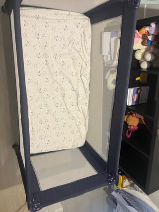 Cuna de viaje plegable bbest y colchón