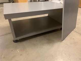 Mesa baja/ratona c/ruedas gris