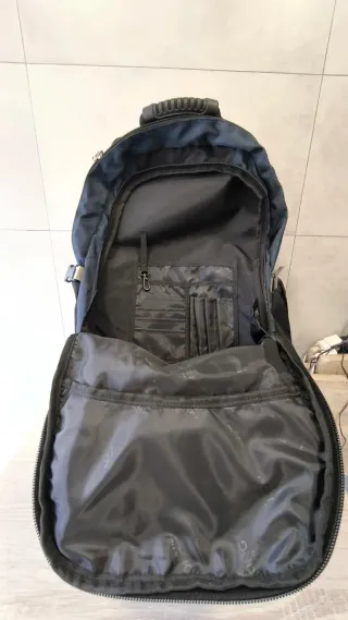 Mochila Aoking con ruedas y múltiples bolsillos