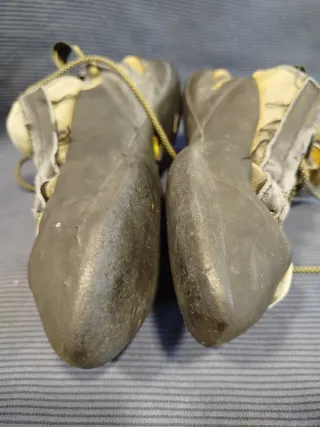 Scarponi da arrampicata La Sportiva Miura