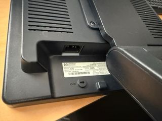 Monitor HP 1740 Plata y Negro