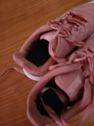 Zapatillas deportivas rosas