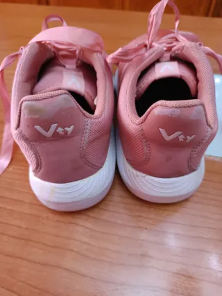Zapatillas deportivas rosas