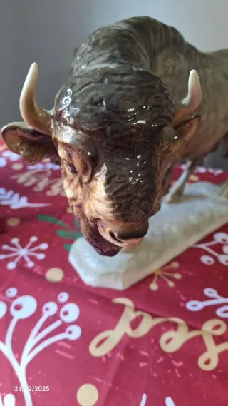 Figura Hutschenreuther de porcelana alemana