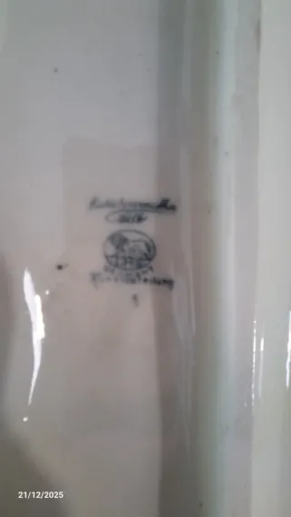 Figura Hutschenreuther de porcelana alemana