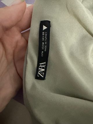 Vestido Zara manga única fruncido gris