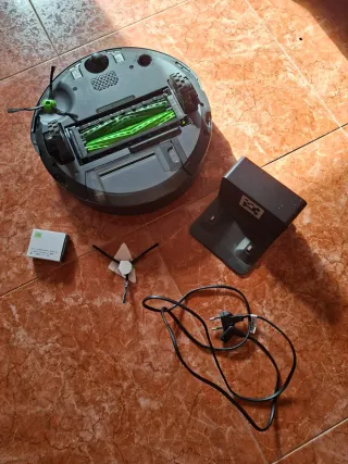Robot Aspirador Roomba j7 iRobot