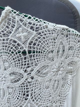 Blusón blanco roto boho encaje talla  XS