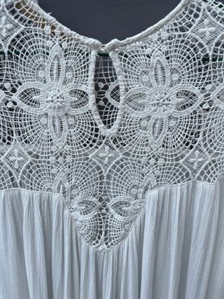 Blusón blanco roto boho encaje talla  XS
