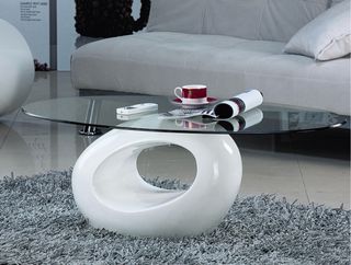 Mesa de centro lacada y cristal ovalada